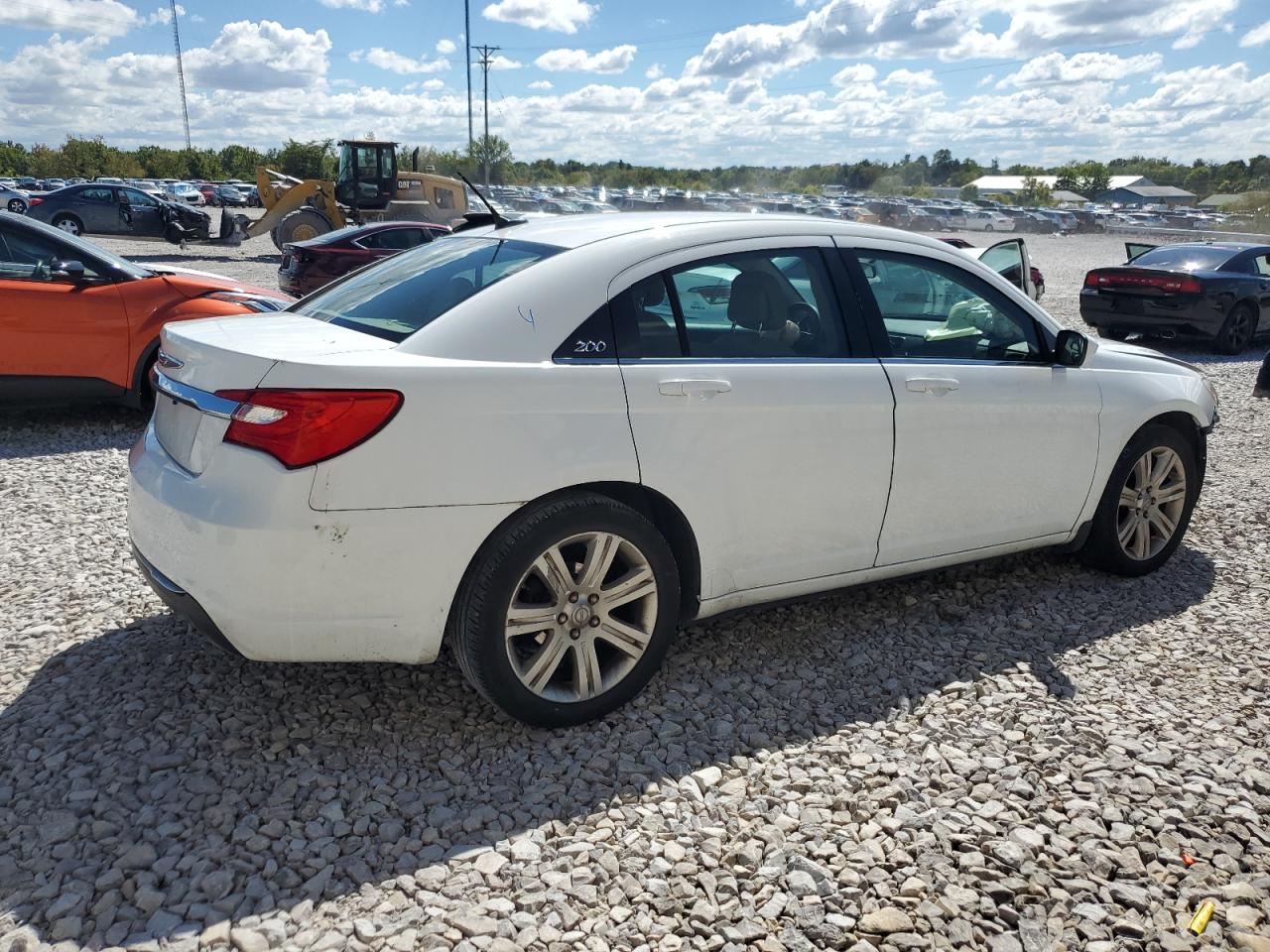 2013 Chrysler 200 Lx VIN: 1C3CCBAB2DN698219 Lot: 71291414