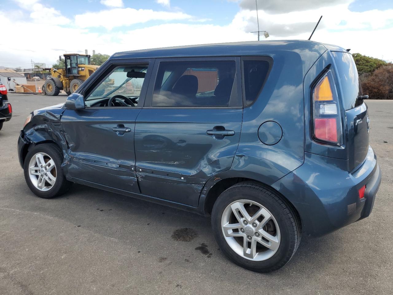 2011 Kia Soul + VIN: KNDJT2A28B7338733 Lot: 73439594