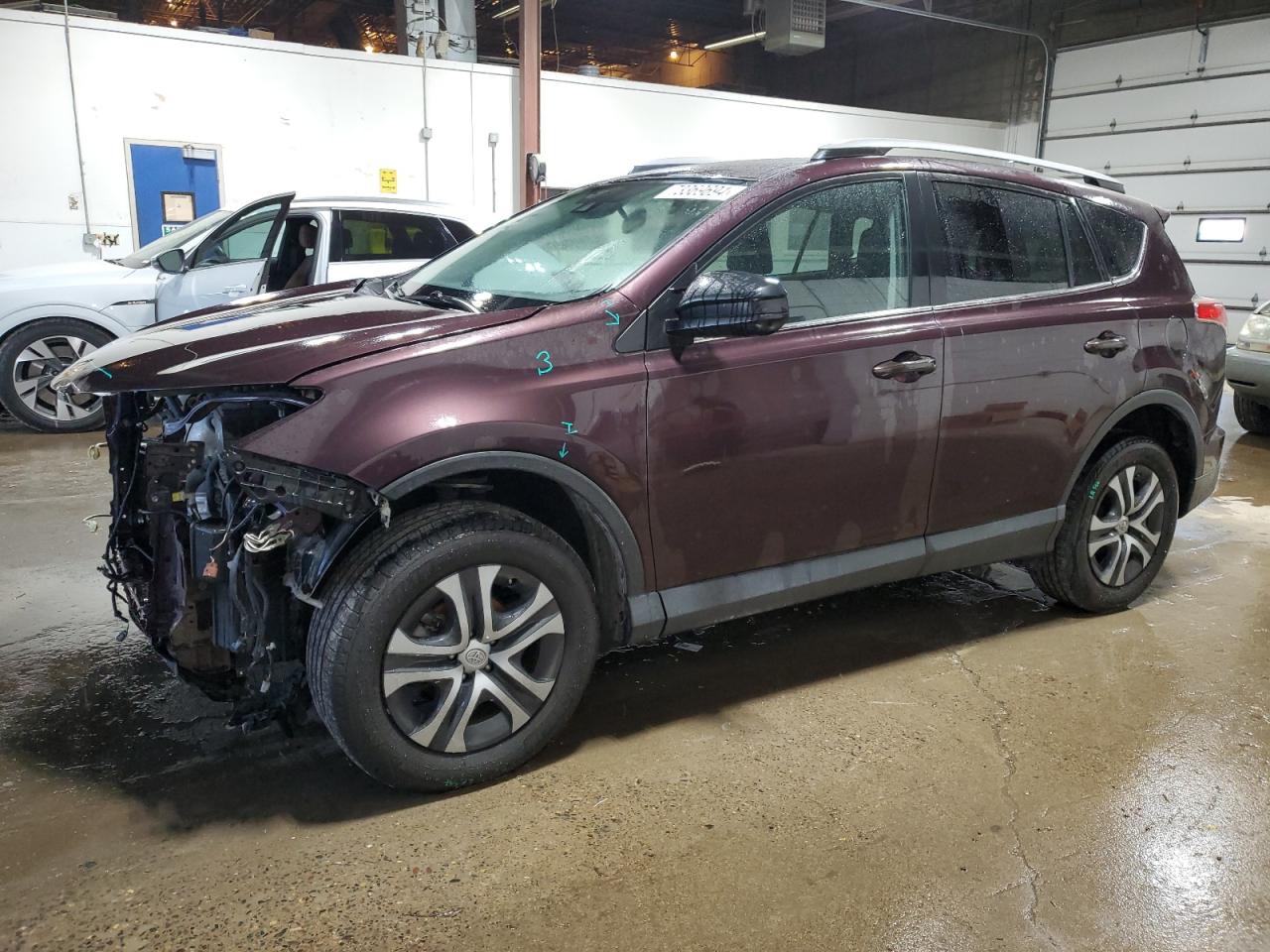 2T3BFREV3HW578780 2017 Toyota Rav4 Le