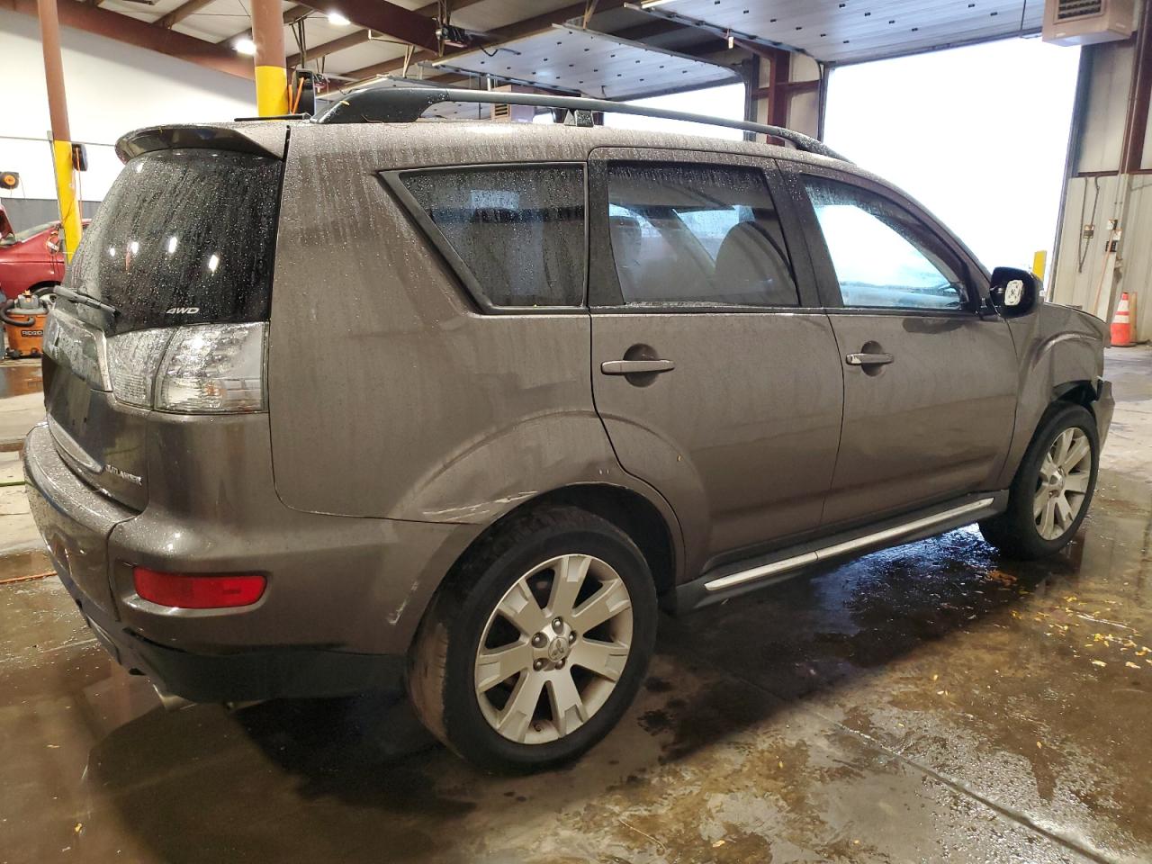 JA4JT3AW7BU019778 2011 Mitsubishi Outlander Se