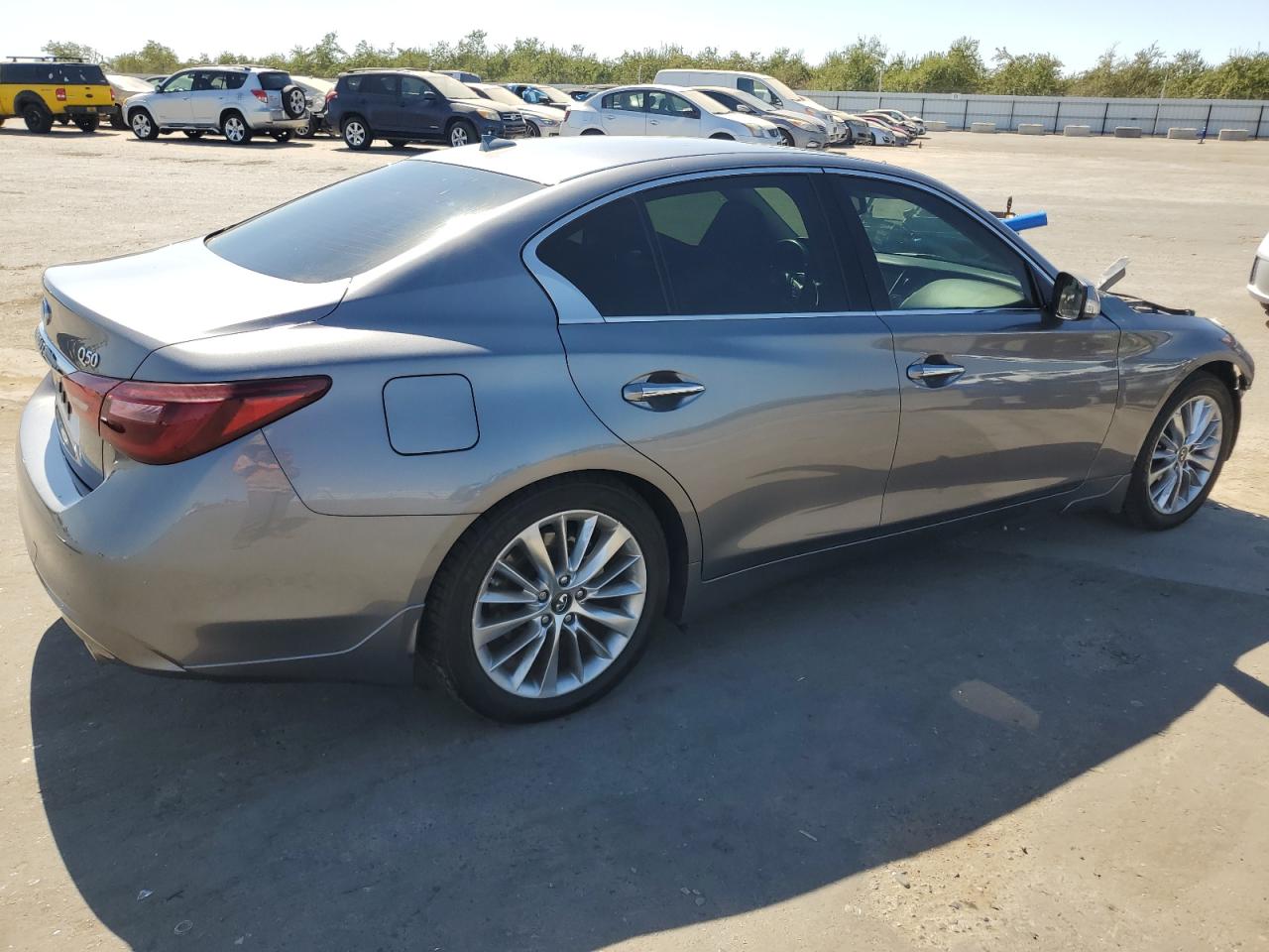 2019 Infiniti Q50 Luxe VIN: JN1EV7AP4KM518025 Lot: 70298914