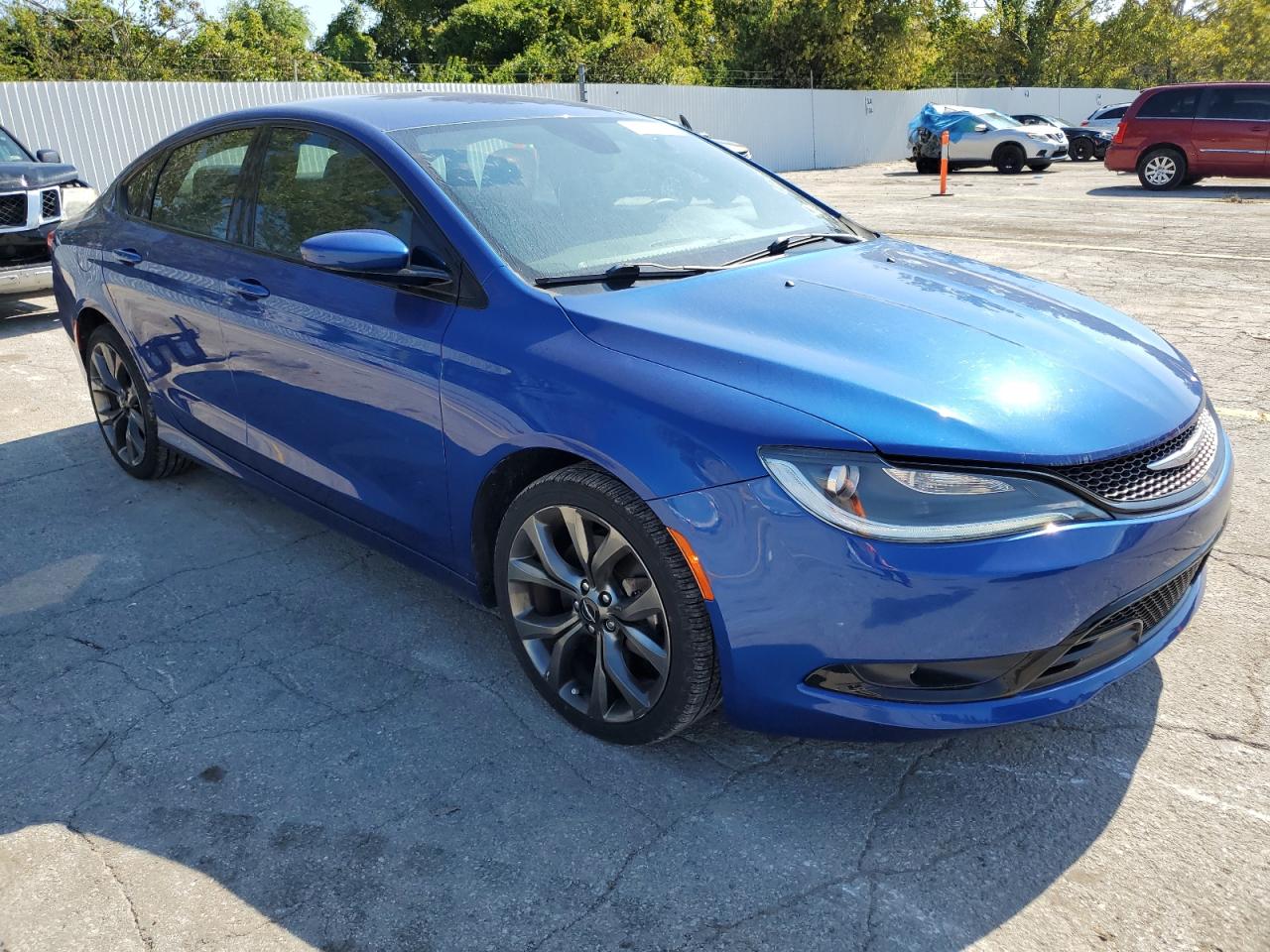 2015 Chrysler 200 S VIN: 1C3CCCDG9FN636607 Lot: 73114544