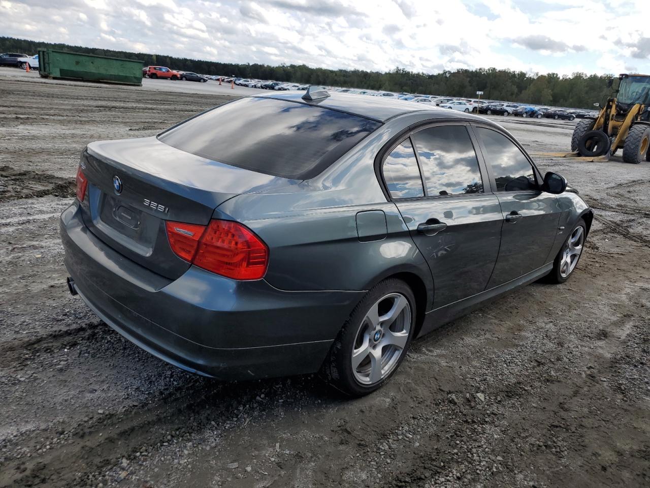 WBAPK73569A453827 2009 BMW 328 Xi