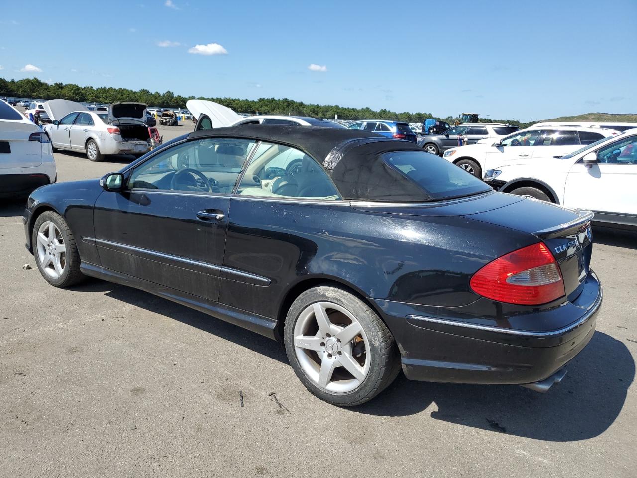 2007 Mercedes-Benz Clk 550 VIN: WDBTK72F47F224170 Lot: 70914174