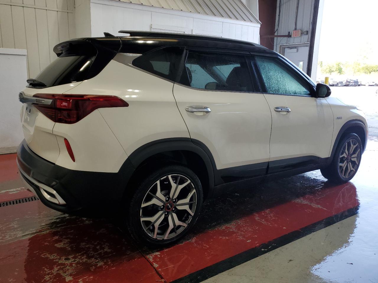 2022 Kia Seltos Sx VIN: KNDETCA2XN7257180 Lot: 71532084