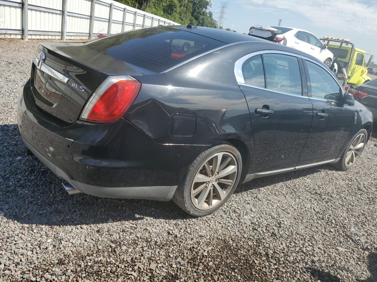 1LNHL9DR4BG600288 2011 Lincoln Mks