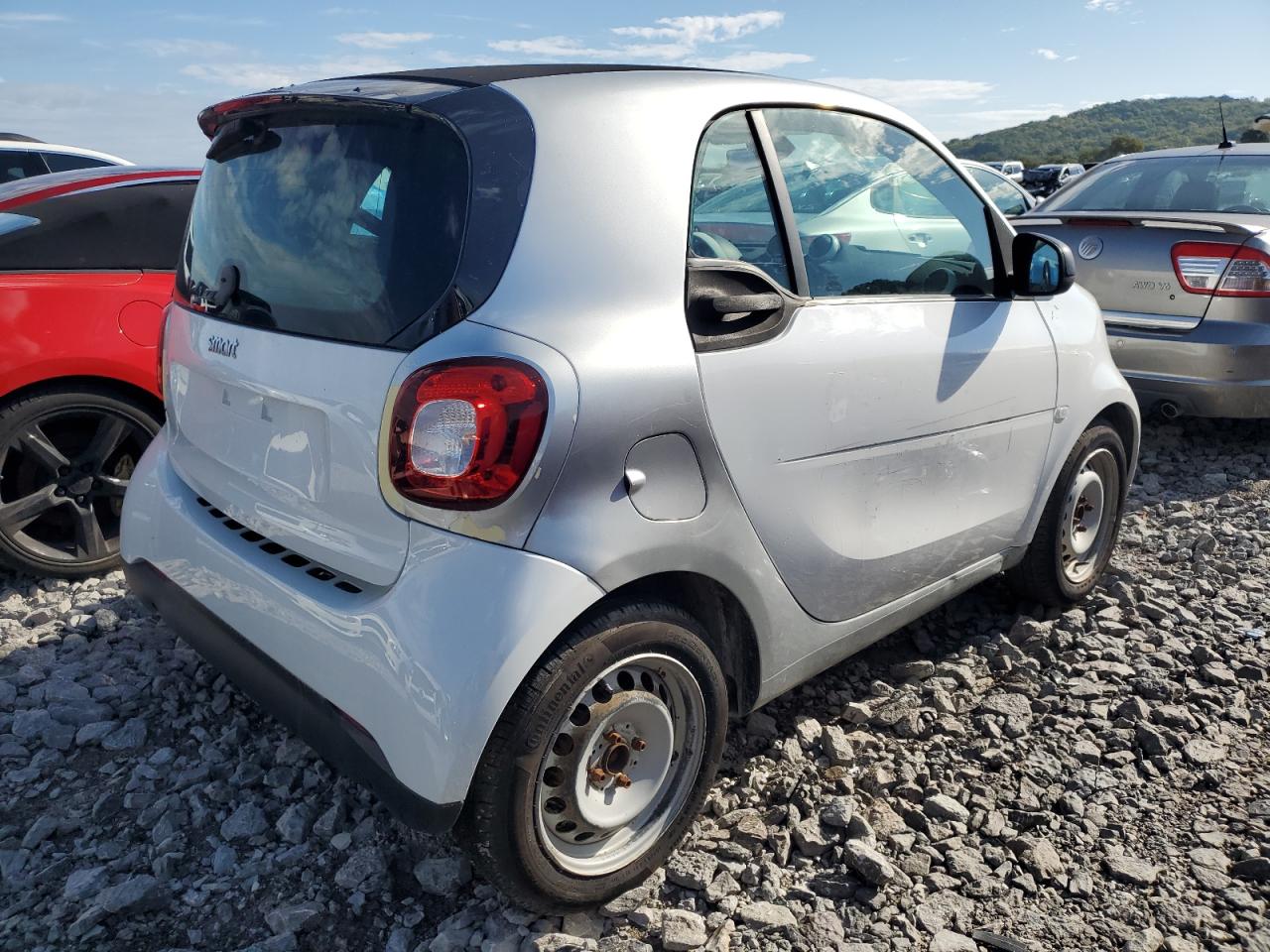 2017 Smart Fortwo VIN: WMEFJ5DA0HK169587 Lot: 69197104