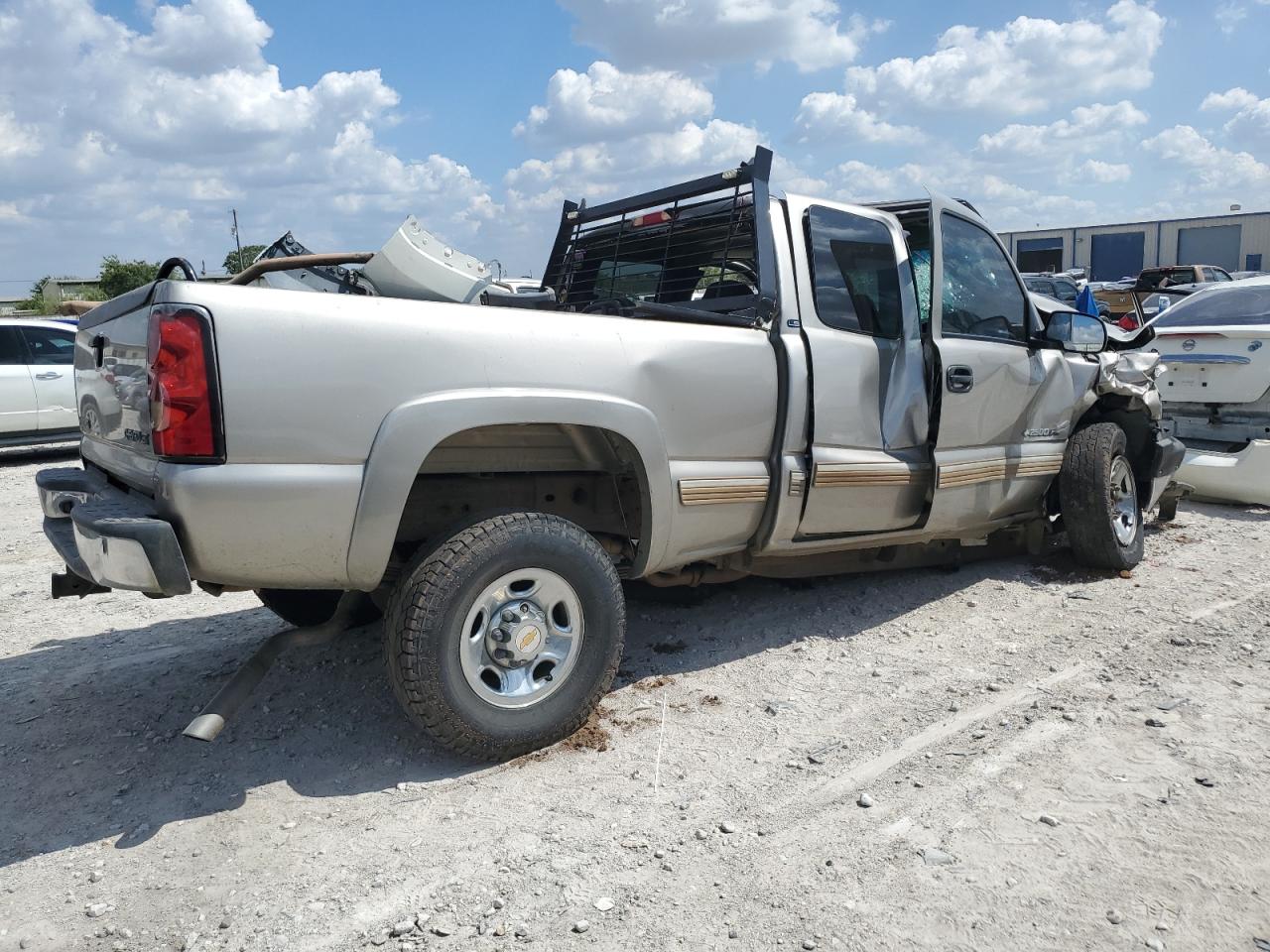 2001 Chevrolet Silverado C2500 Heavy Duty VIN: 1GCHC29U11E231912 Lot: 71819964