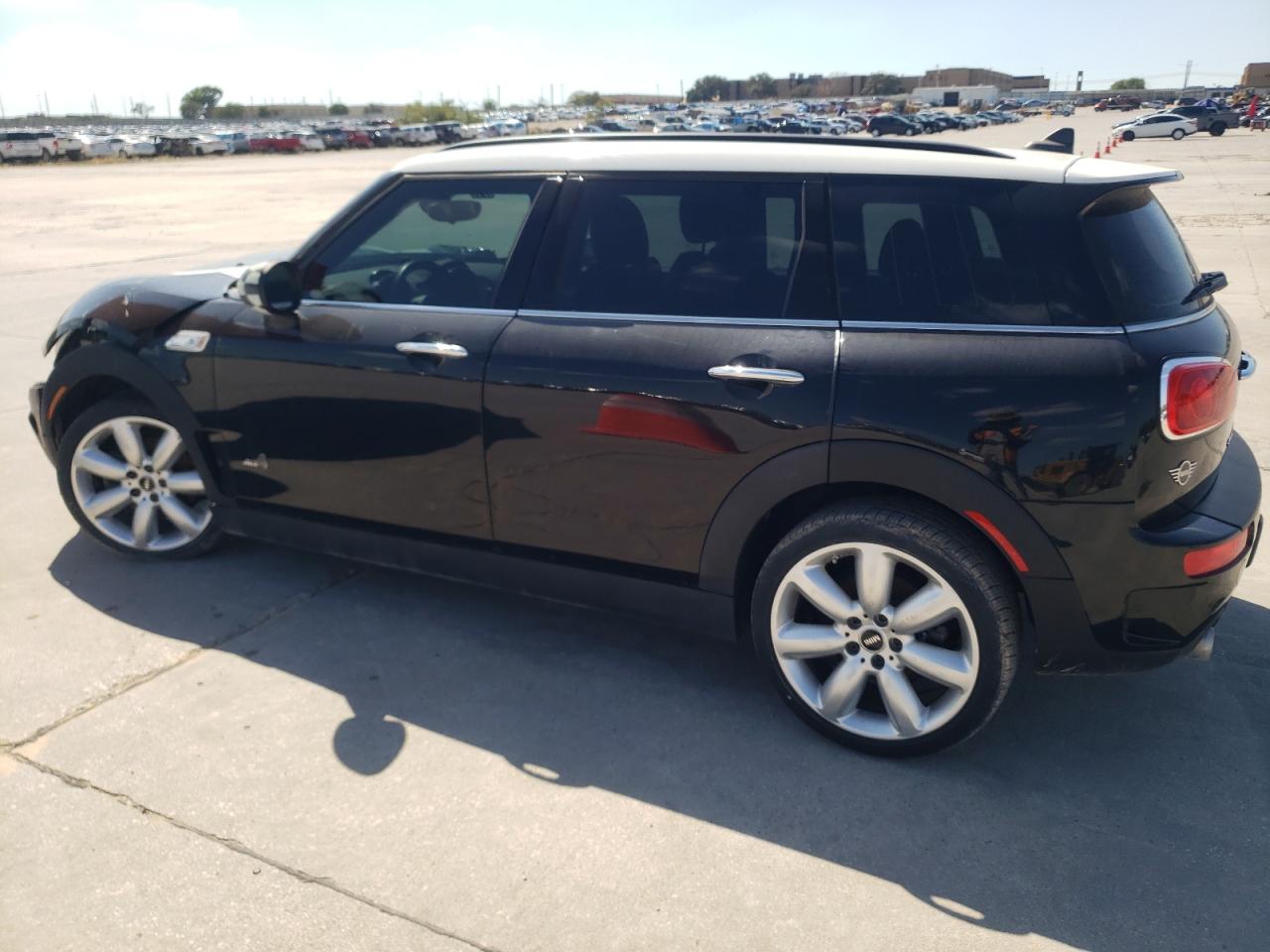 WMWLU5C52K2G04338 2019 Mini Cooper S Clubman All4