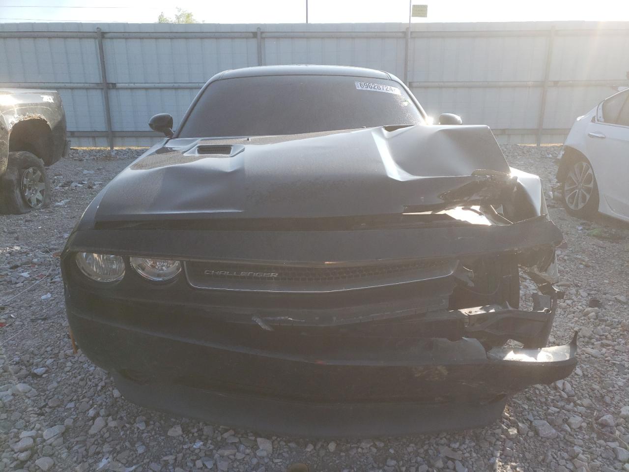 2C3CDYAG3DH728591 2013 Dodge Challenger Sxt