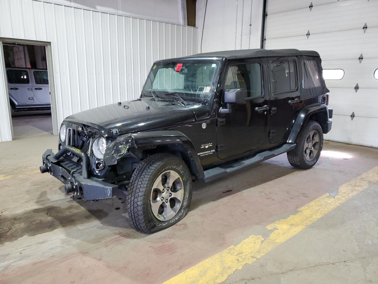 2017 Jeep Wrangler Unlimited Sahara VIN: 1C4BJWEG5HL700511 Lot: 71957364