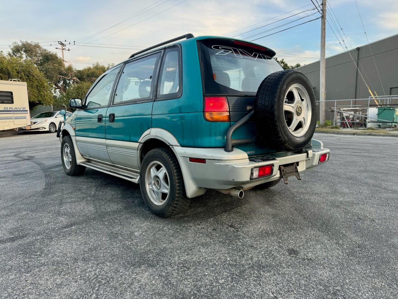 1994 Mitsubishi Rvr VIN: N23W5116337 Lot: 70933974