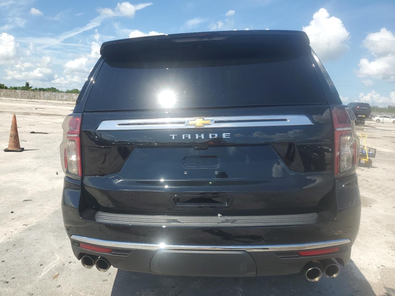 2021 Chevrolet Tahoe C1500 High Country VIN: 1GNSCTKL0MR393953 Lot: 71020554