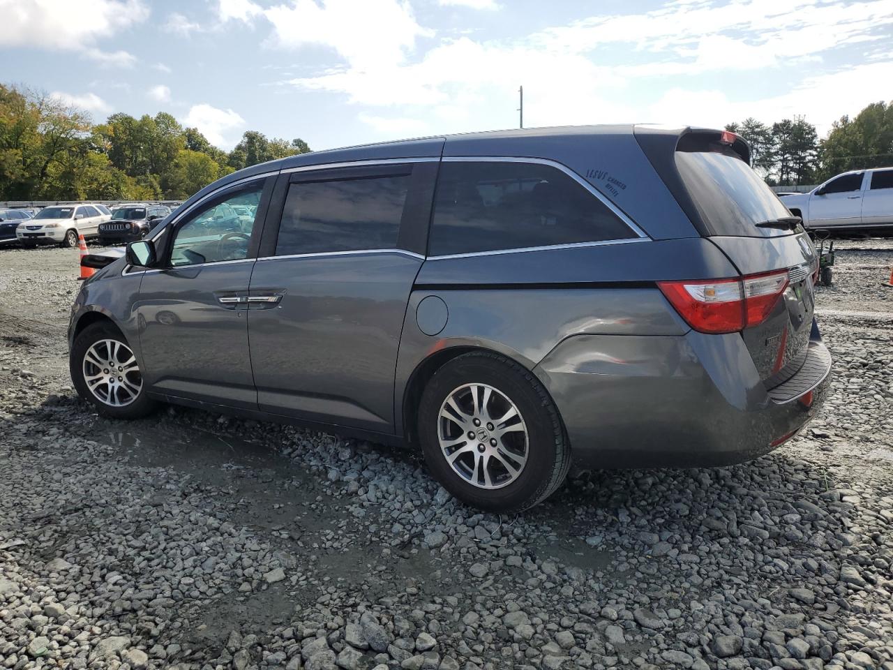 5FNRL5H62BB095606 2011 Honda Odyssey Exl