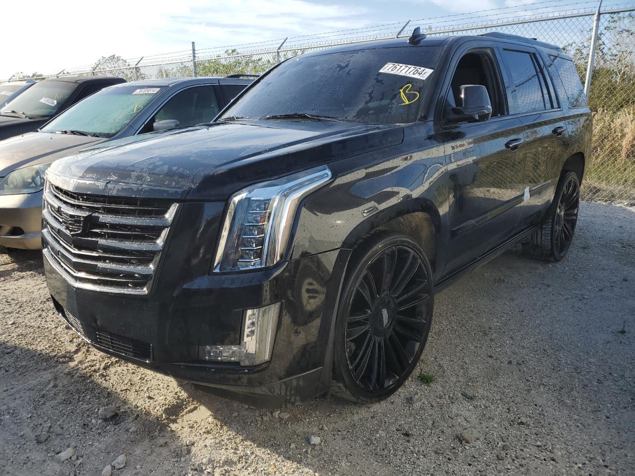 1GYS3DKJ3JR318408 2018 Cadillac Escalade Platinum