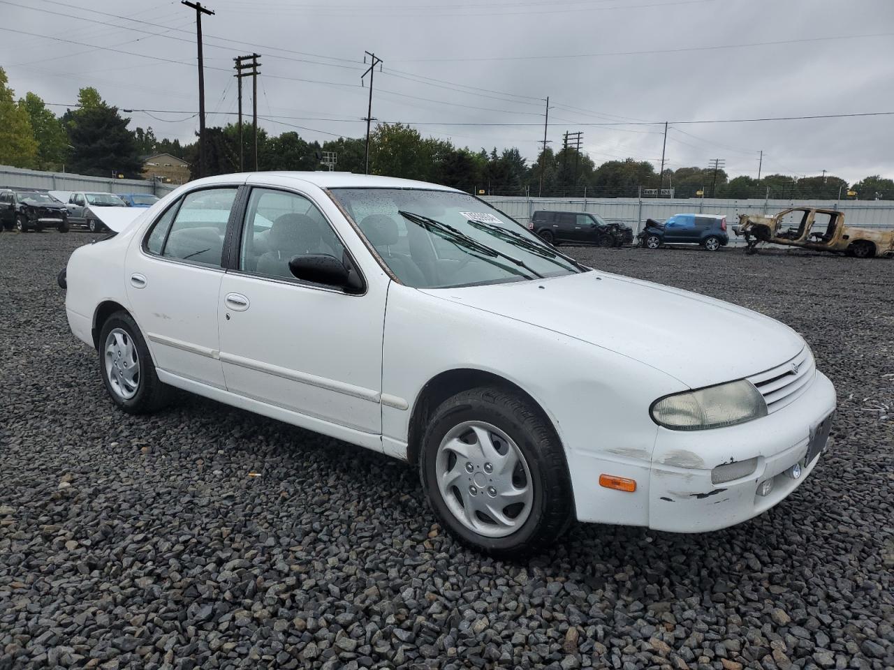 1N4BU31D2VC235401 1997 Nissan Altima Xe