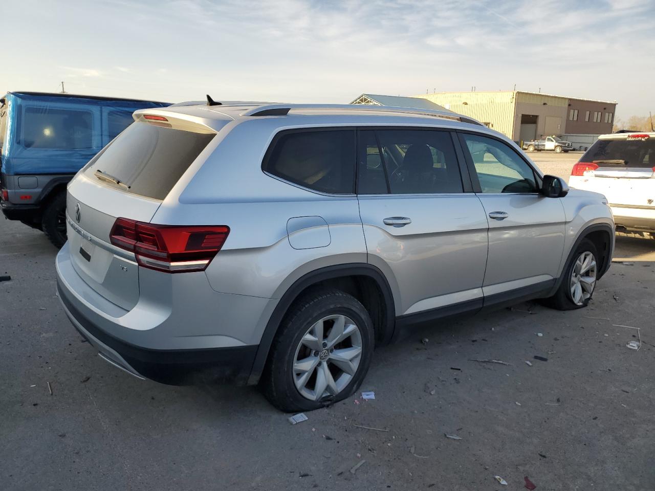 2018 Volkswagen Atlas Se VIN: 1V2KR2CA7JC567948 Lot: 78271244