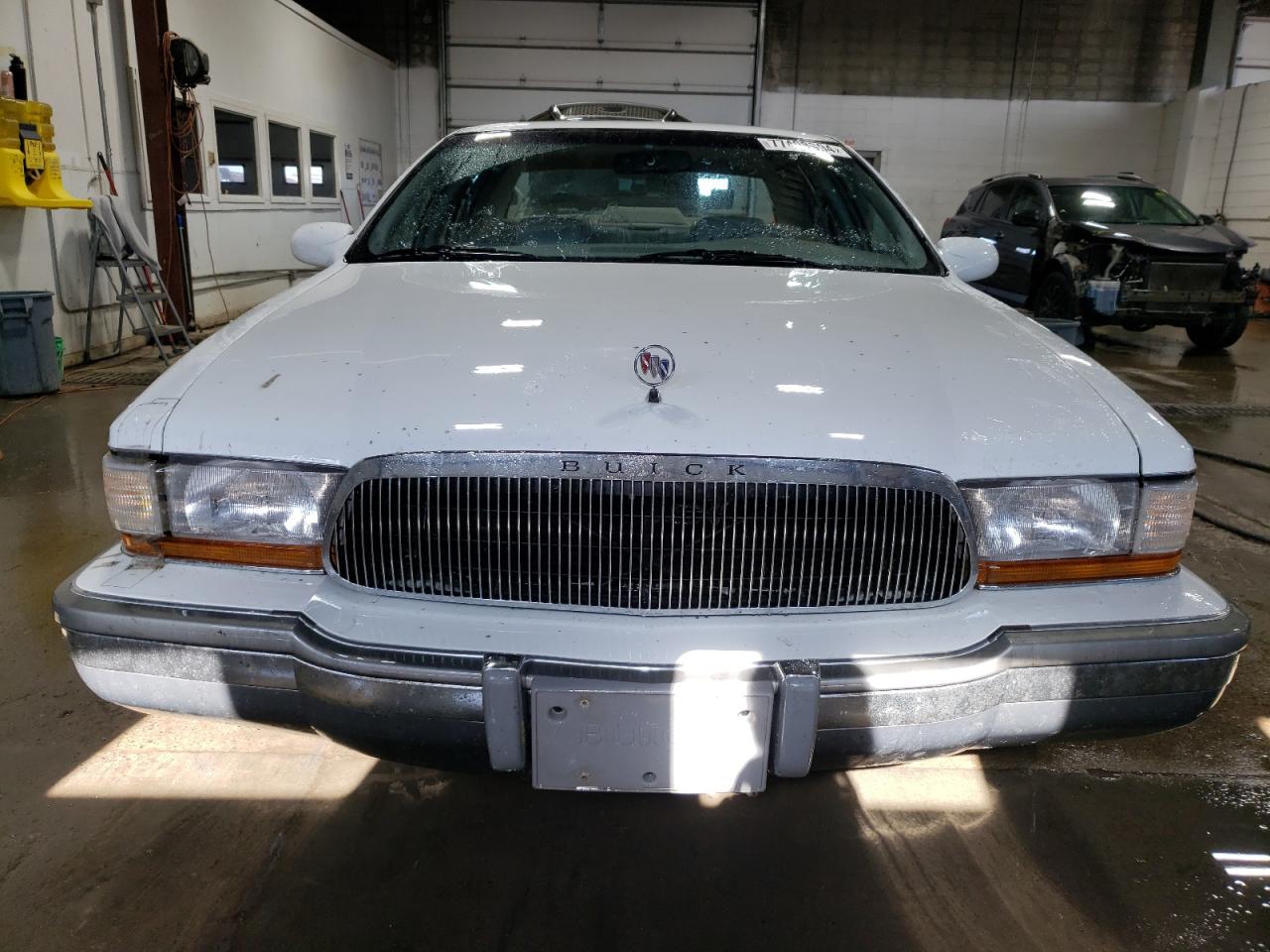 1G4BT52P1SR425910 1995 Buick Roadmaster Limited