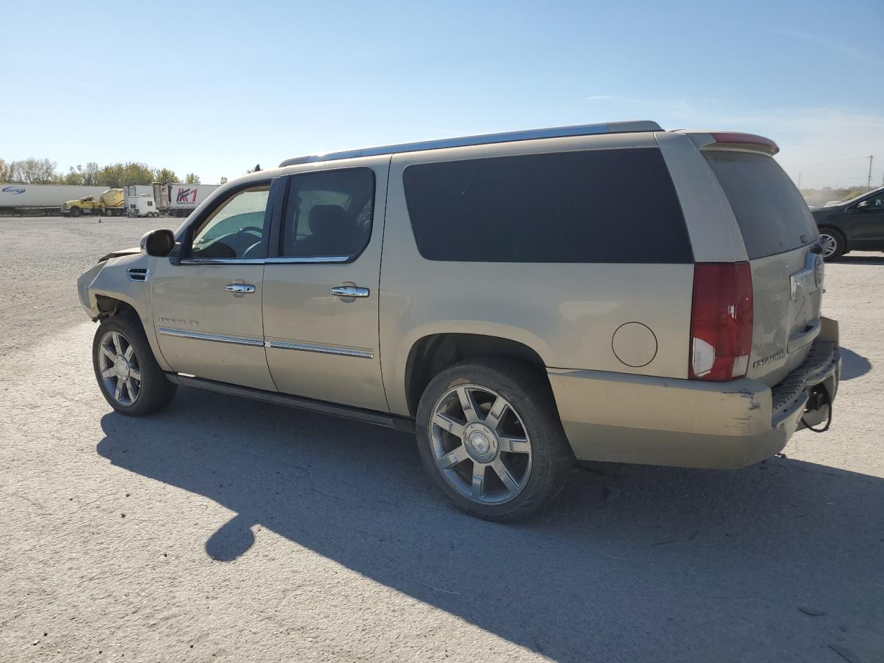 2007 Cadillac Escalade Esv VIN: 1GYFK66817R356185 Lot: 76361564