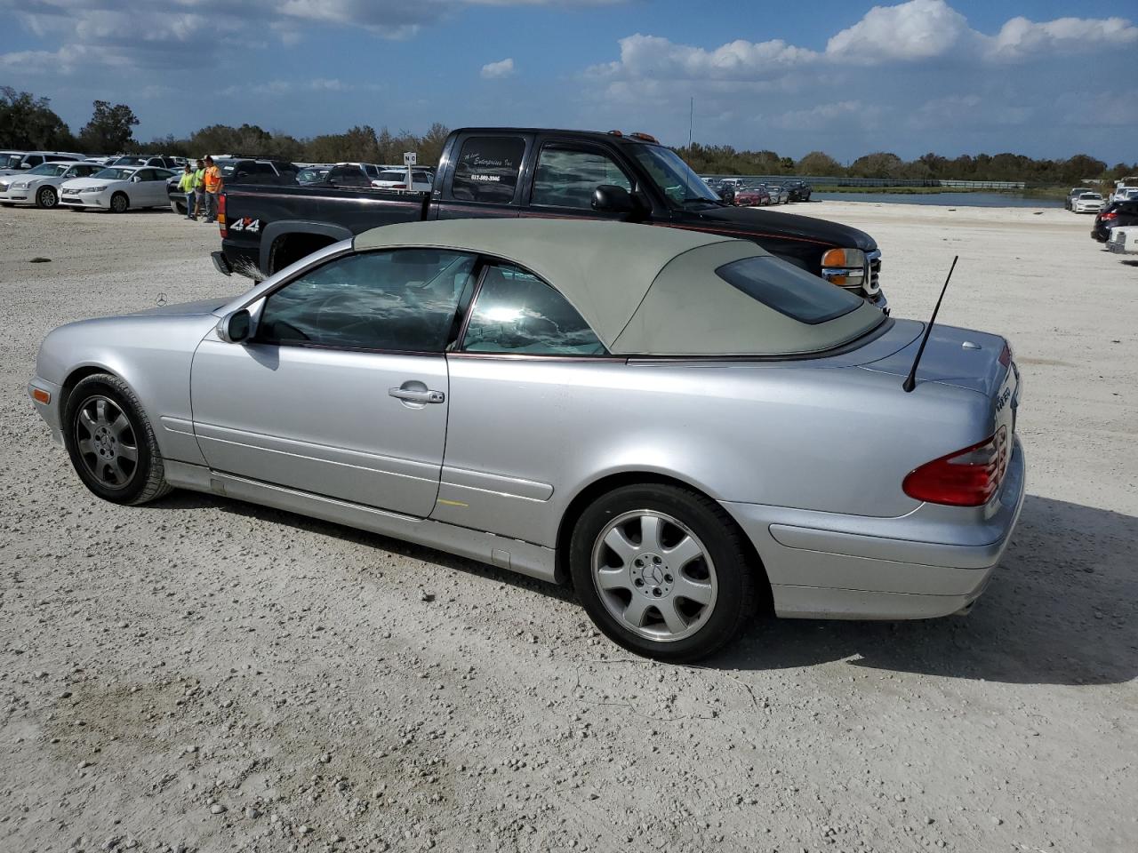 2002 Mercedes-Benz Clk 320 VIN: WDBLK65G92T092886 Lot: 78297224