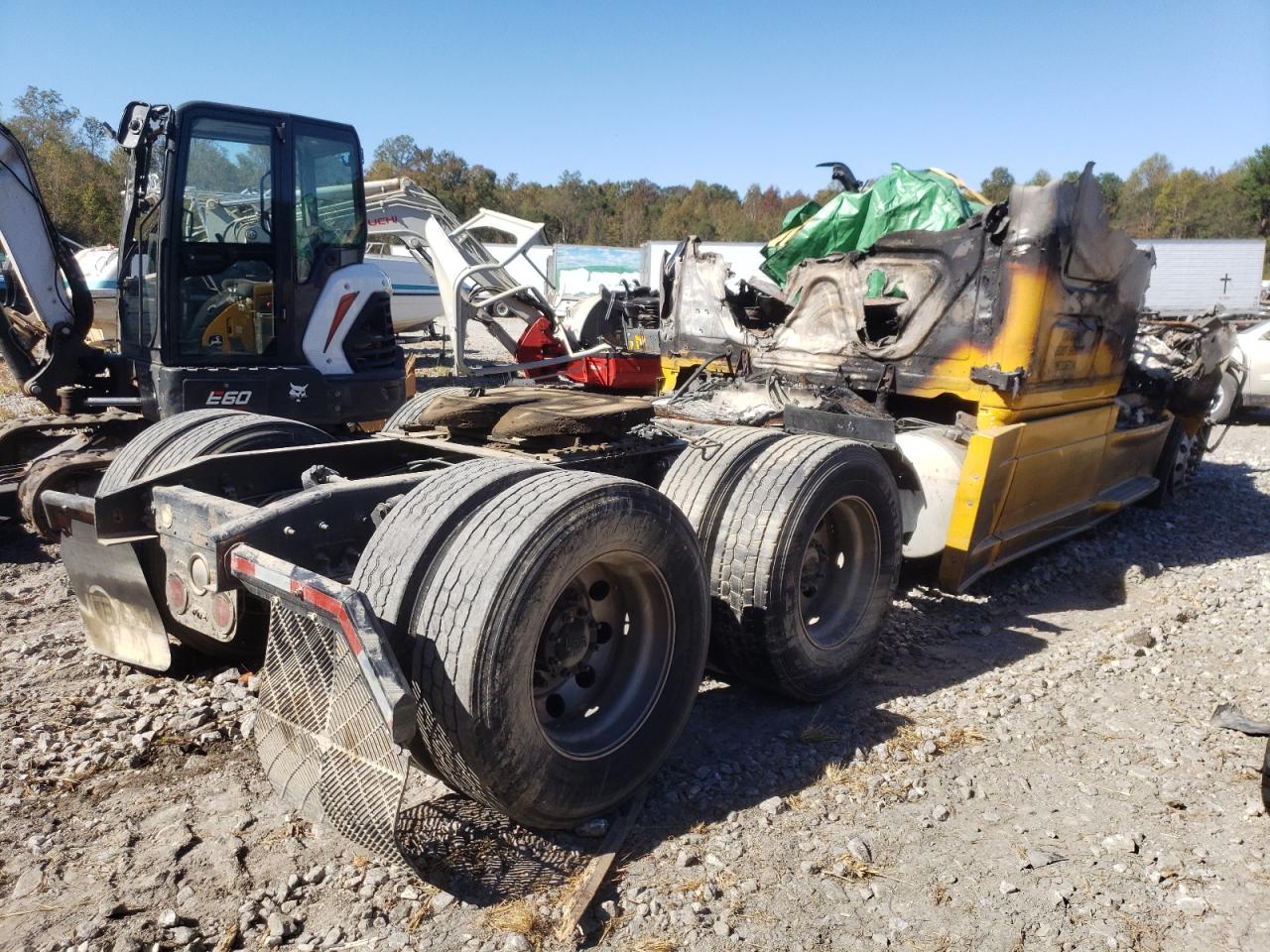 3AKJGLD52FSGA8032 2015 Freightliner Cascadia 125