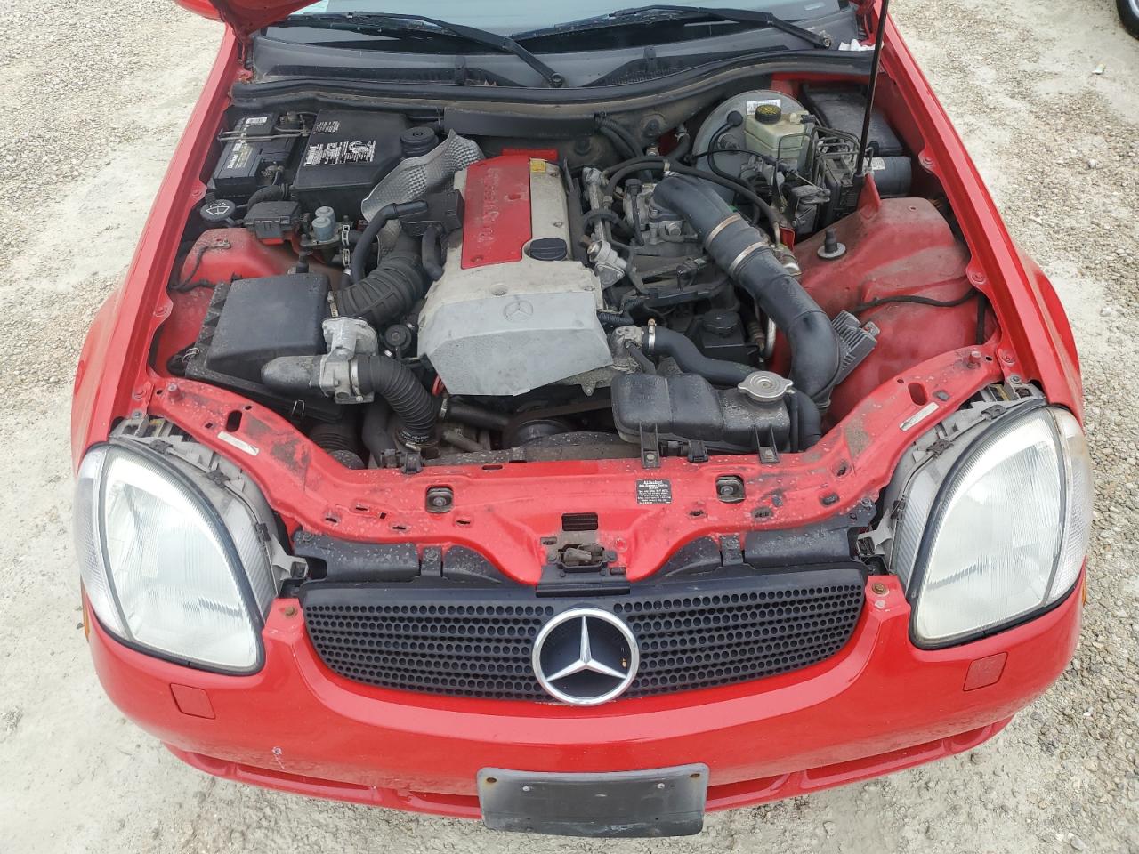 2000 Mercedes-Benz Slk 230 Kompressor VIN: WDBKK47F2YF158853 Lot: 75102684