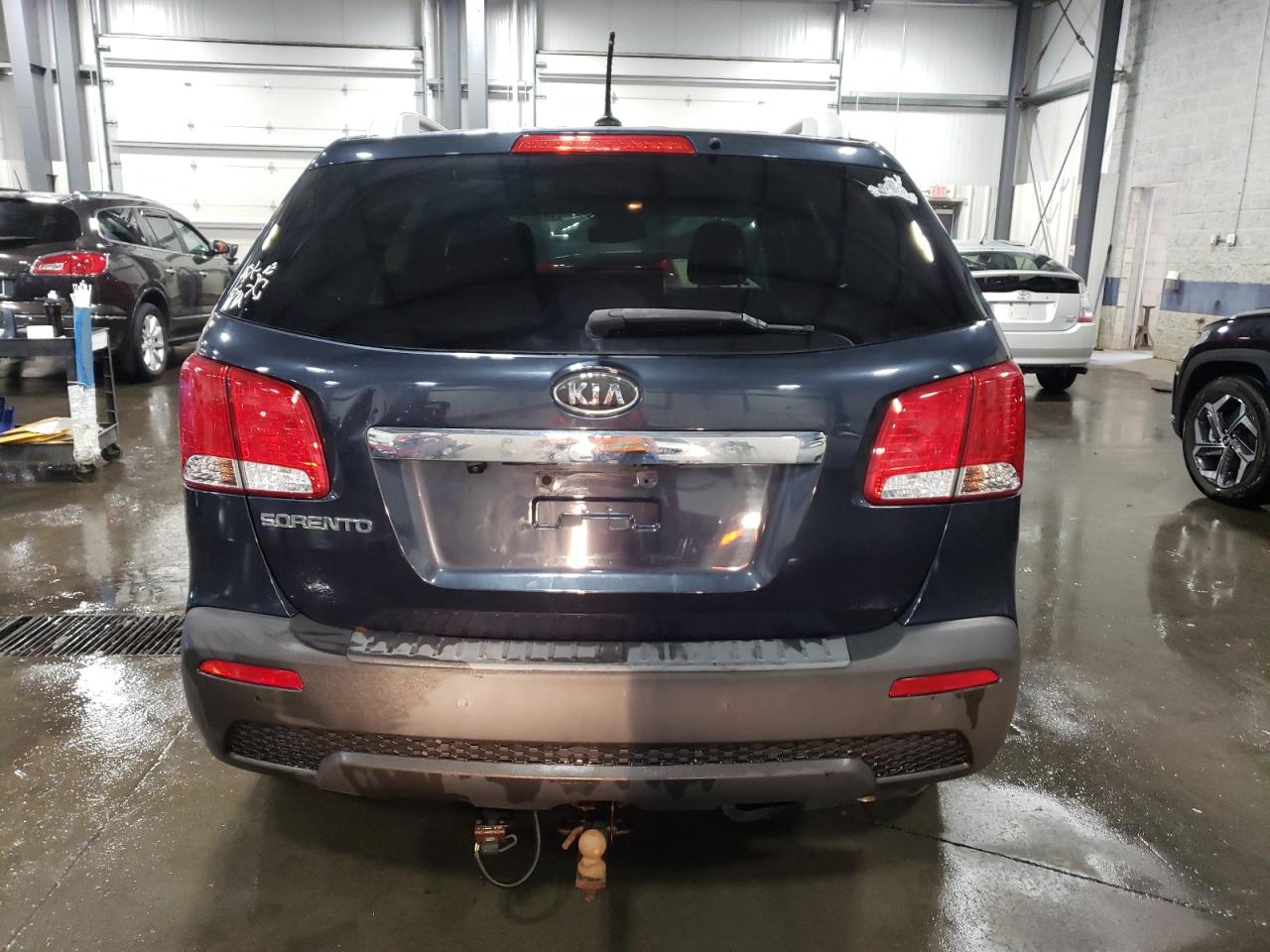 2012 Kia Sorento Base VIN: 5XYKT3A64CG284283 Lot: 74903474