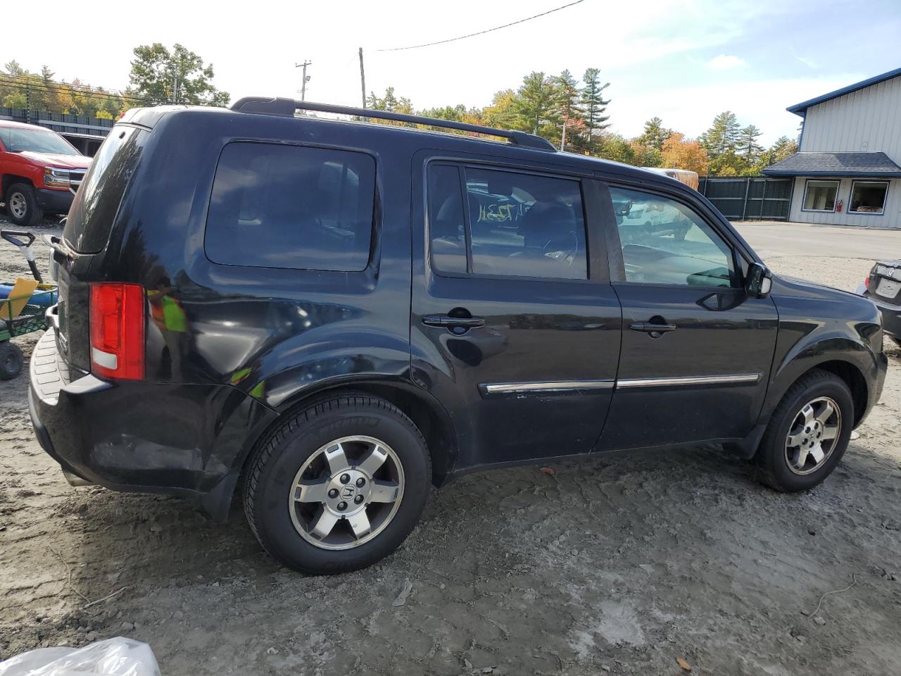 2011 Honda Pilot Touring VIN: 5FNYF4H92BB035980 Lot: 74723164