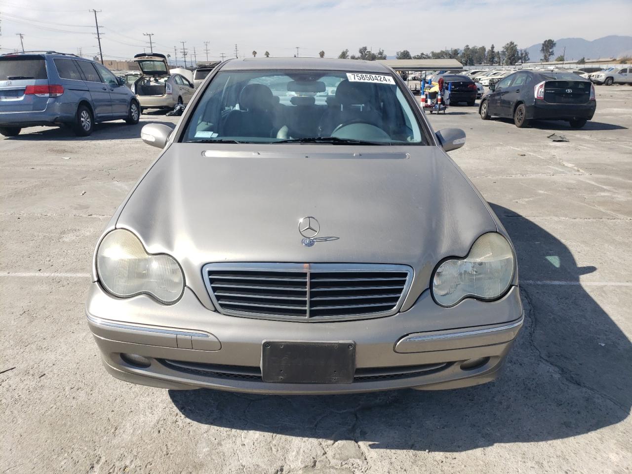 2003 Mercedes-Benz C 230K Sport Sedan VIN: WDBRF40J33F421393 Lot: 75850424