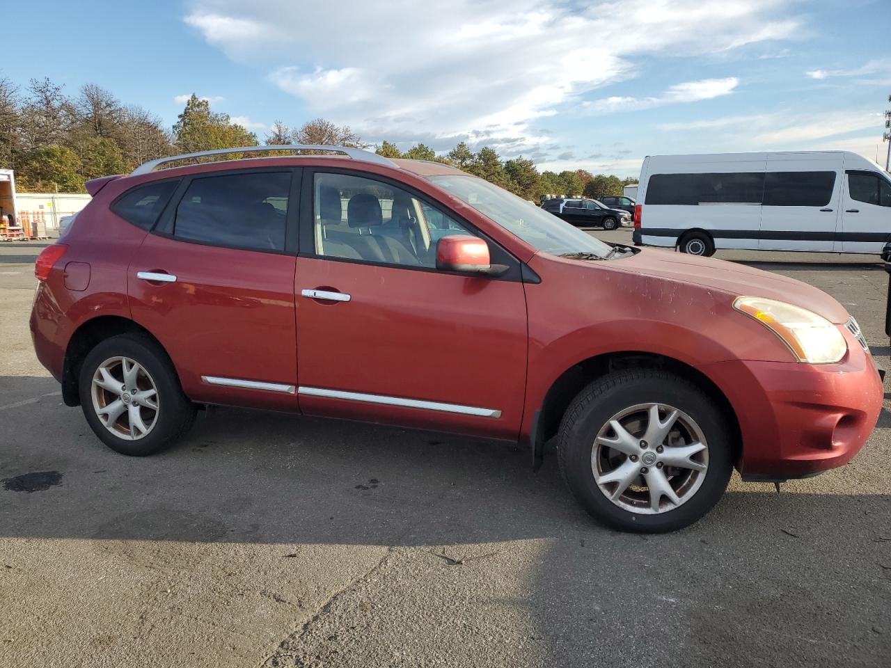 2011 Nissan Rogue S VIN: JN8AS5MV8BW306580 Lot: 76502304