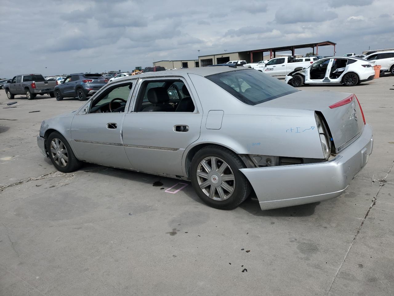 2007 Cadillac Dts VIN: 1G6KD57Y27U196647 Lot: 77892624