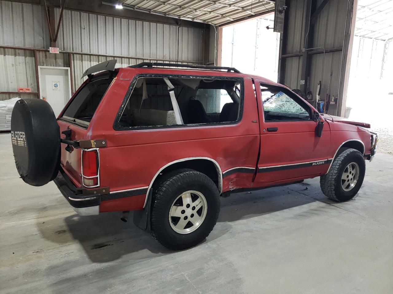 1992 Chevrolet Blazer S10 VIN: 1GNCT18Z6N0130621 Lot: 76988724