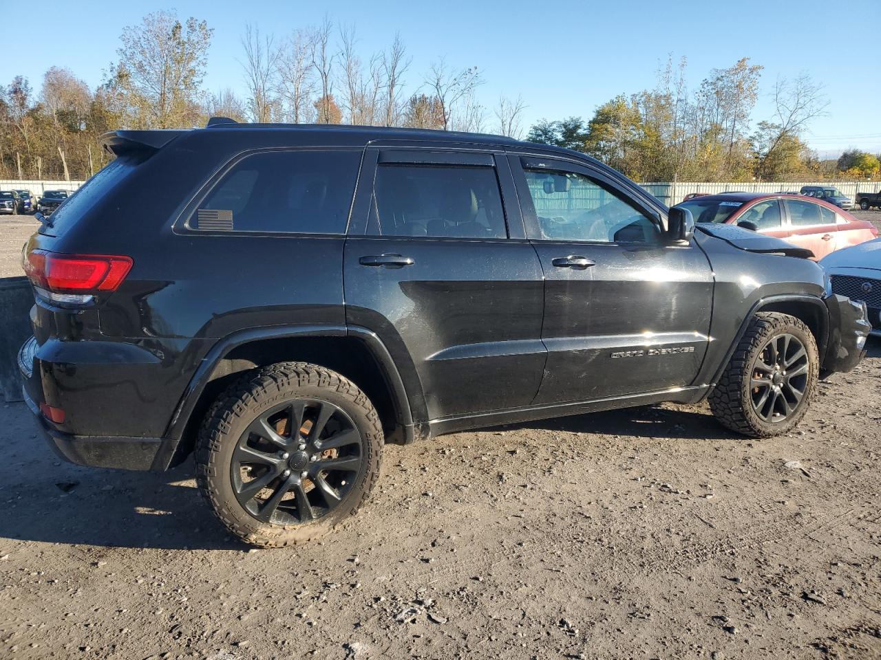 1C4RJFAG6KC564076 2019 Jeep Grand Cherokee Laredo