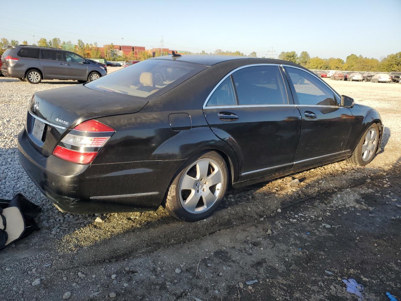 WDDNG8GB3BA376671 2011 Mercedes-Benz S 550 4Matic