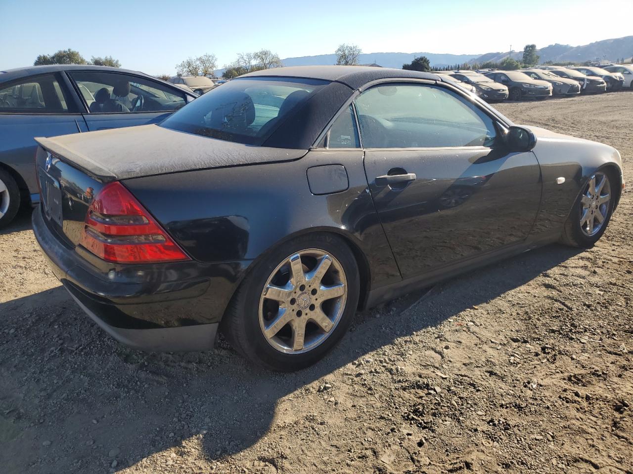 1999 Mercedes-Benz Slk 230 Kompressor VIN: WDBKK47F2XF102913 Lot: 76196644