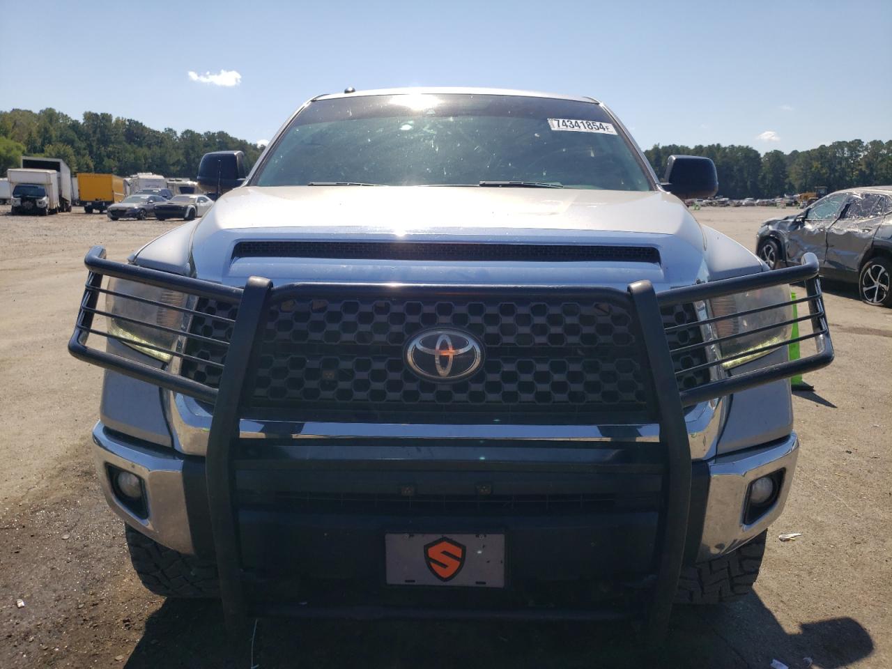 5TFDW5F15JX678183 2018 Toyota Tundra Crewmax Sr5