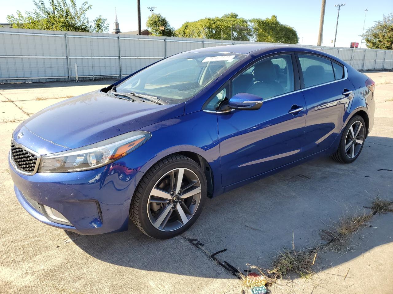 2017 Kia Forte Ex VIN: 3KPFL4A8XHE088085 Lot: 75567344