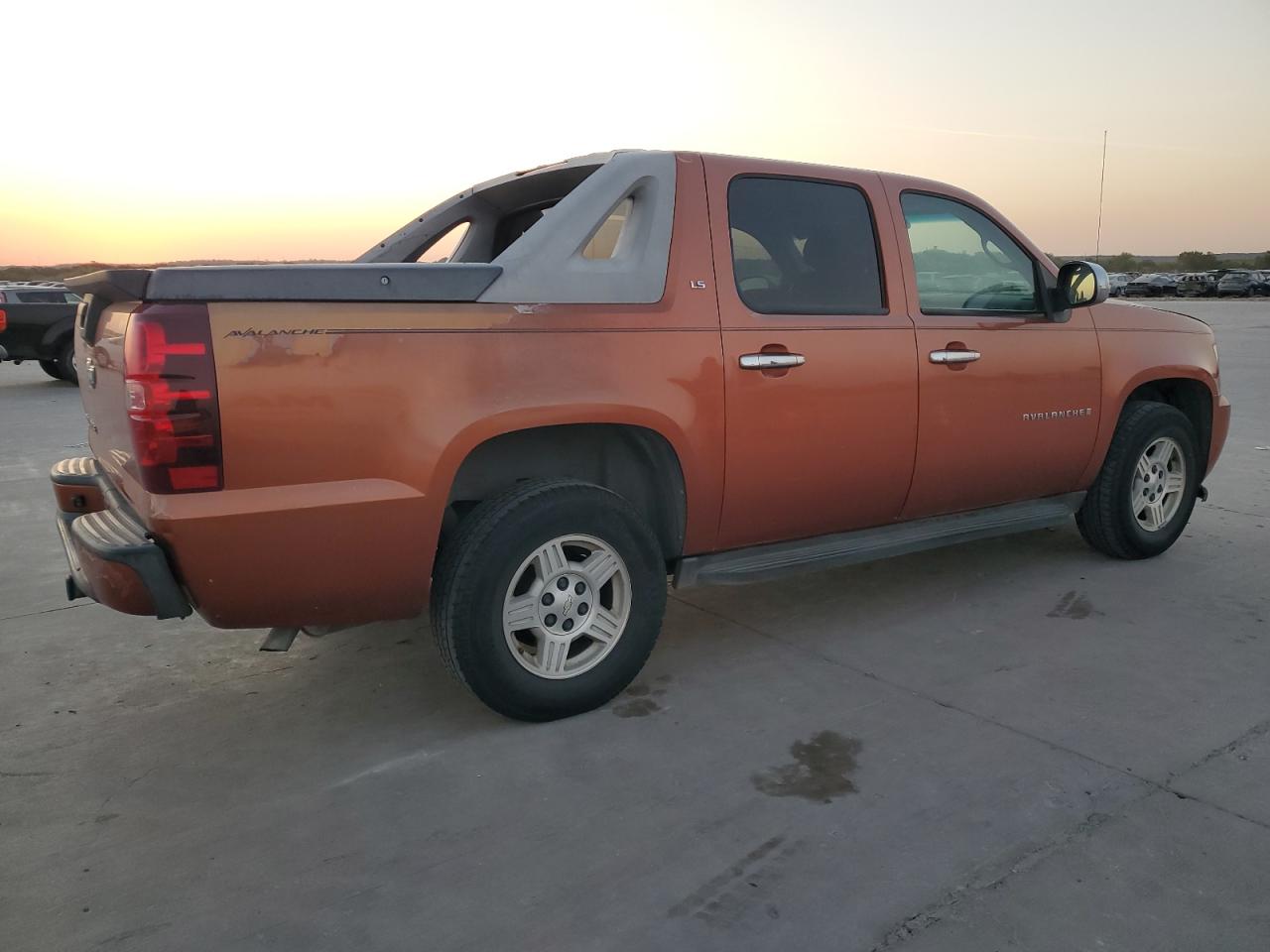 2007 Chevrolet Avalanche C1500 VIN: 3GNEC12077G134985 Lot: 76066094