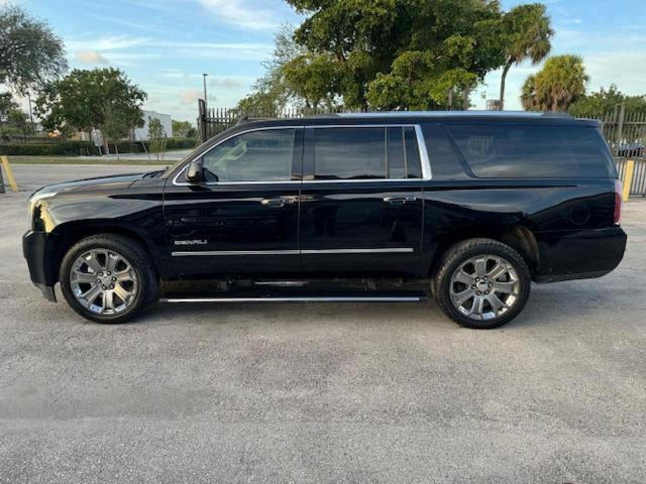 1GKS1JKJ0FR715158 2015 GMC Yukon Xl Denali