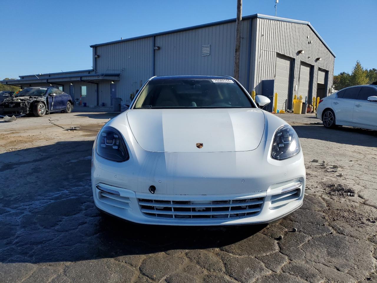 WP0AA2A71JL107213 2018 Porsche Panamera 4