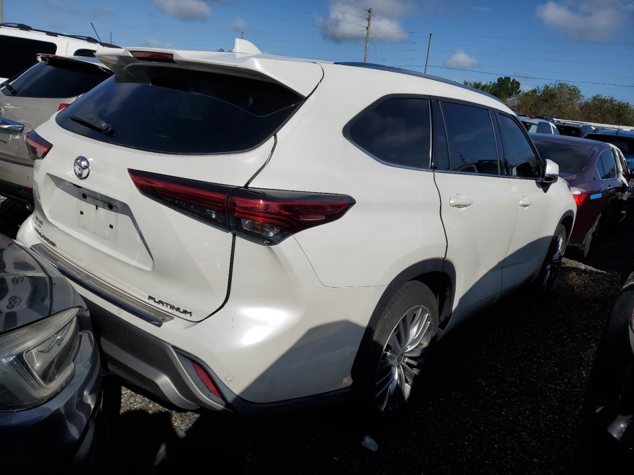 2021 Toyota Highlander Platinum VIN: 5TDFZRAH2MS040012 Lot: 74779514