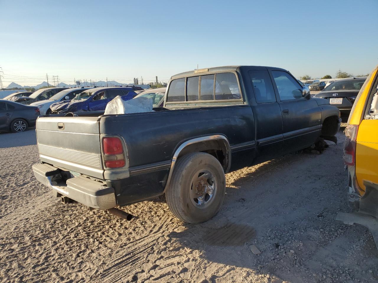 3B7HC13Z7SG702843 1995 Dodge Ram 1500