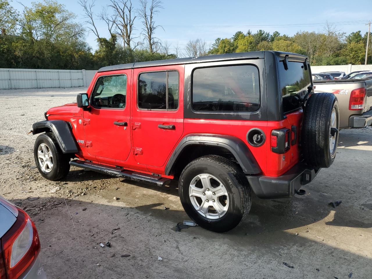 2018 Jeep Wrangler Unlimited Sport VIN: 1C4HJXDG1JW105130 Lot: 74062104