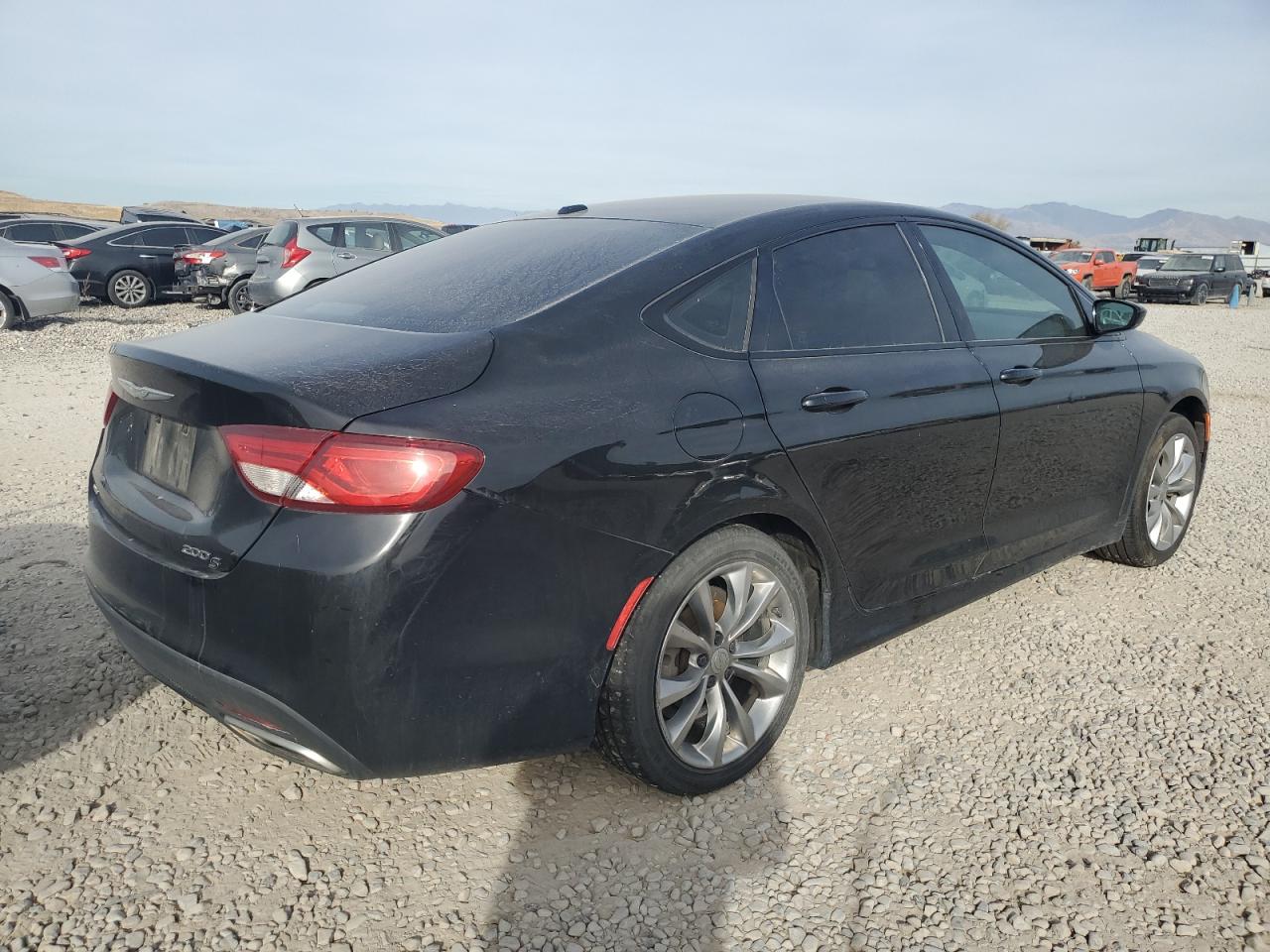 2015 Chrysler 200 S VIN: 1C3CCCDG2FN540611 Lot: 77497824