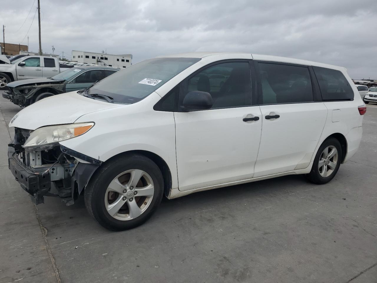 2015 Toyota Sienna VIN: 5TDZK3DC7FS567562 Lot: 77740374