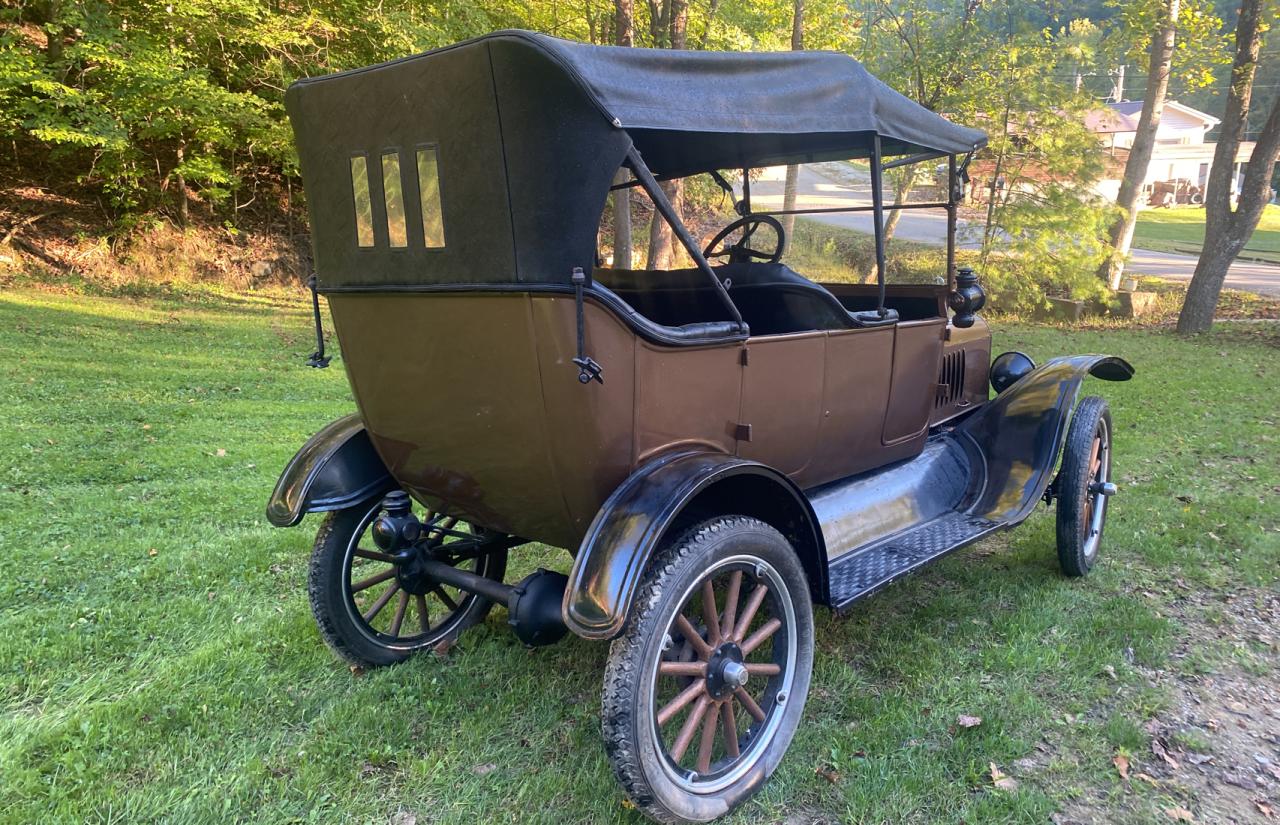 3081191 1920 Ford Model T