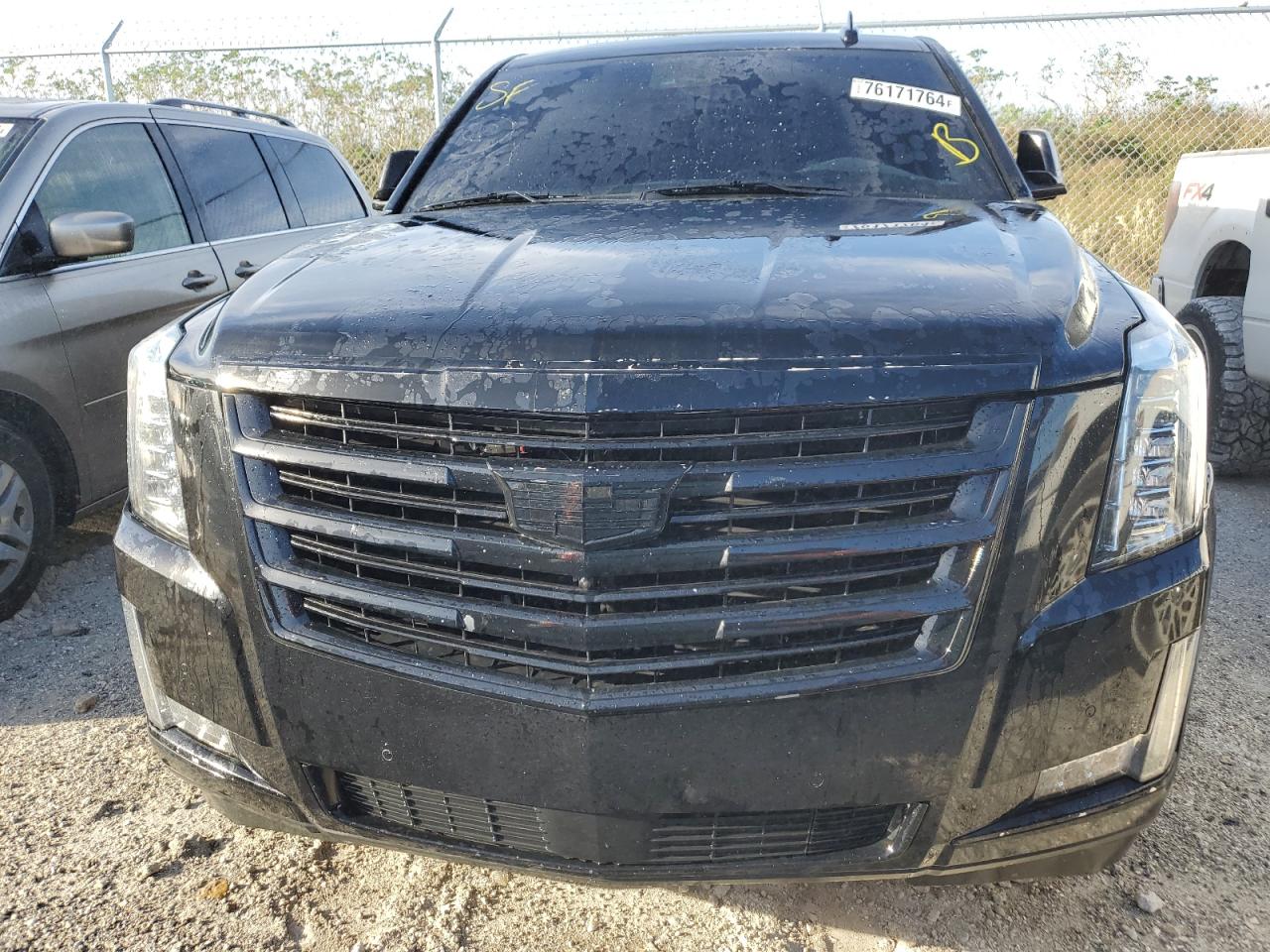 1GYS3DKJ3JR318408 2018 Cadillac Escalade Platinum