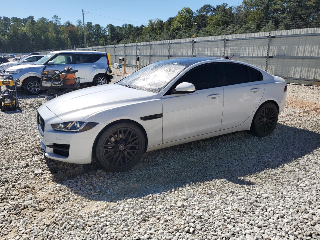 SAJAD4FN1KCP51274 2019 Jaguar Xe Premium