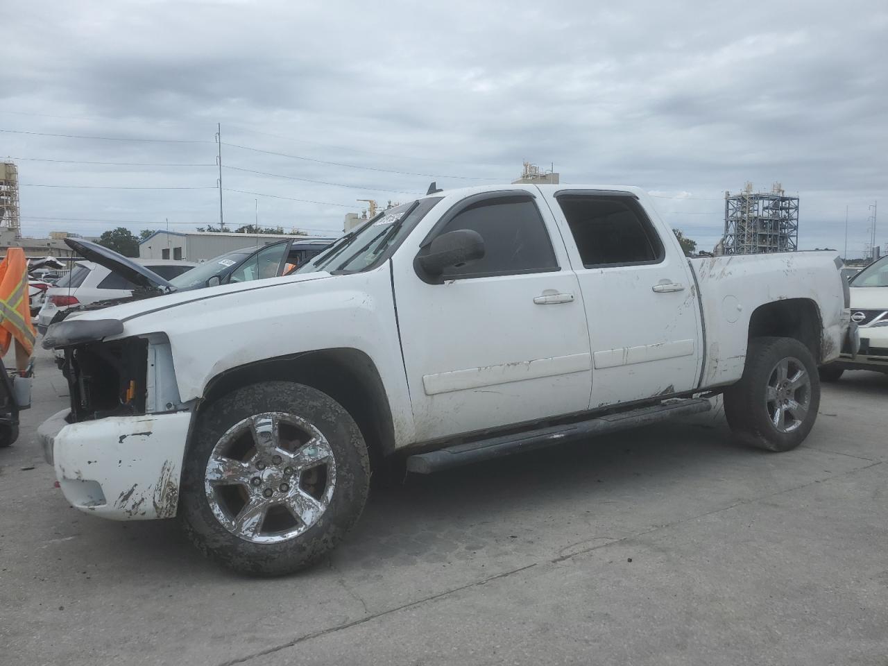 2008 Chevrolet Silverado C1500 VIN: 2GCEC13J181235529 Lot: 74191524