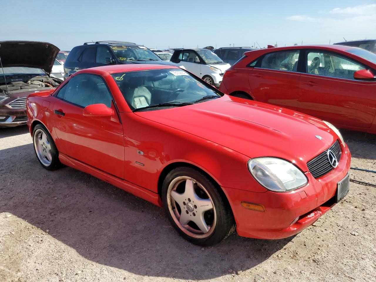 2000 Mercedes-Benz Slk 230 Kompressor VIN: WDBKK47F2YF158853 Lot: 75102684